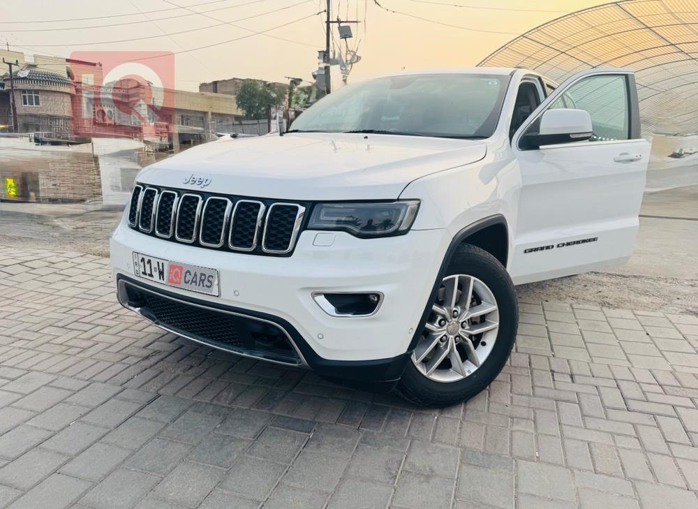 جیپ گراند شیرۆکی